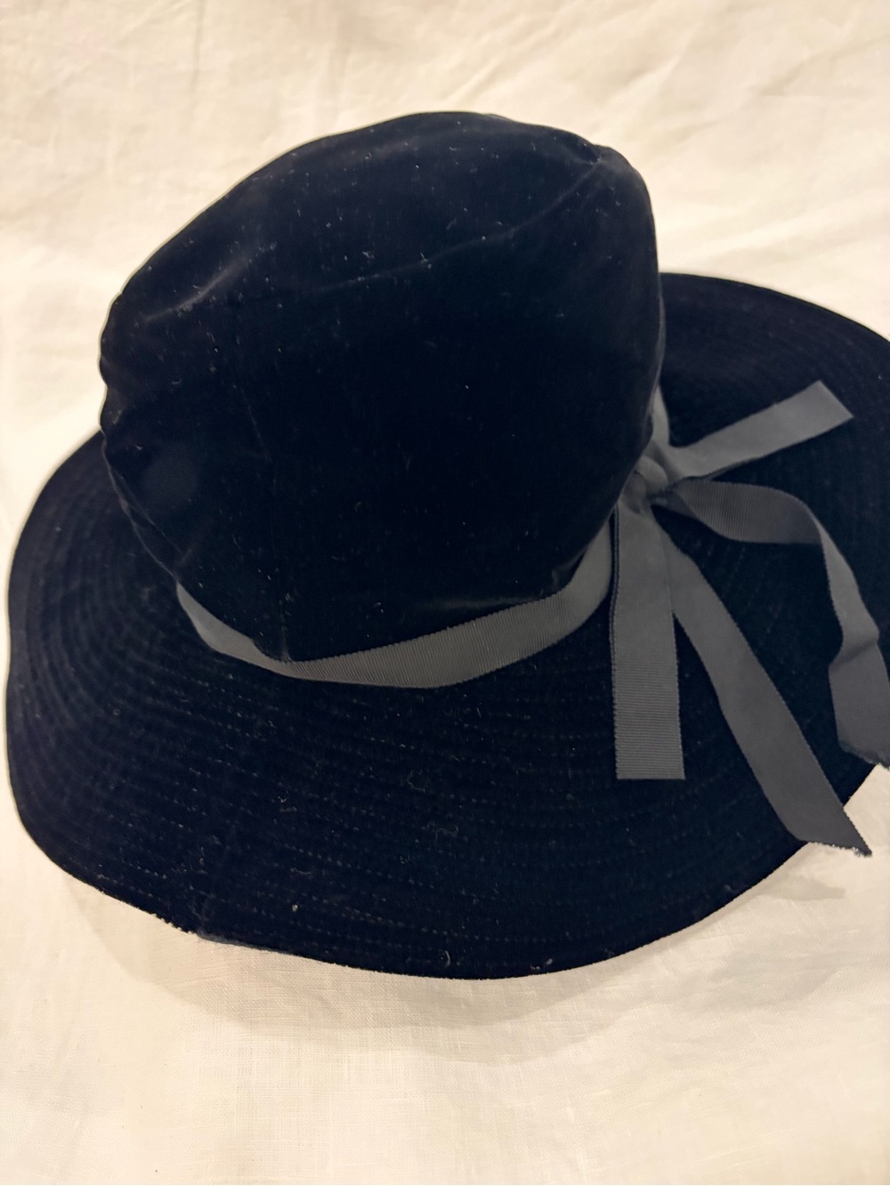 Hat- Classic Black Velvet Wide-Brim Ribbon Hat - Women's Accessory